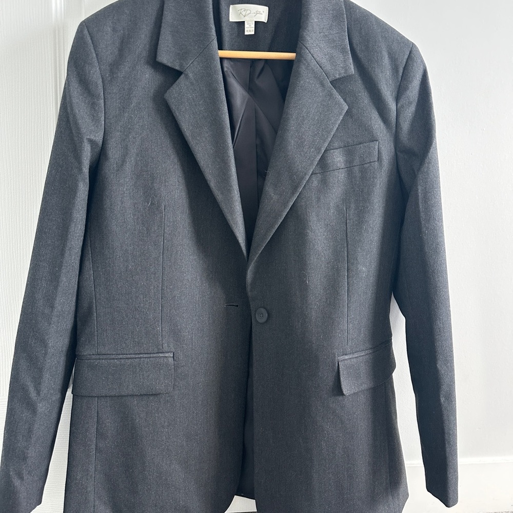 Blazer - Picture 2 of 6
